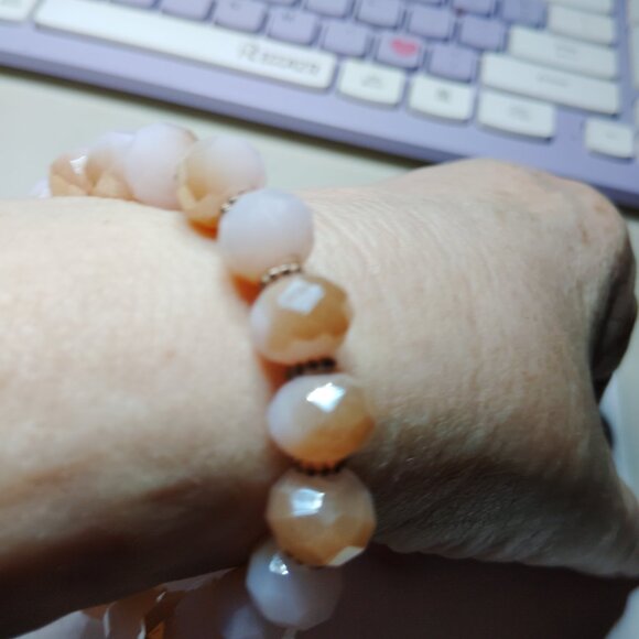 Faceted Gradient Glass Beads Blush Champagne w/ Gold Tone Spacers Vintage - Picture 5 of 7